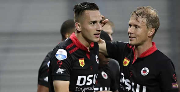 足球领域中 足球领域中