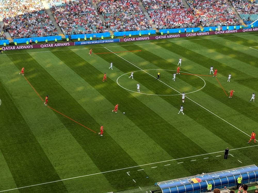 中场的支撑 中场的支撑