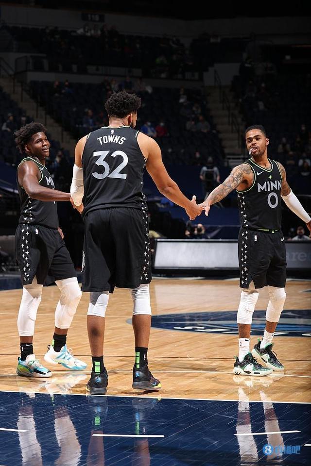 快船完败 快船完败